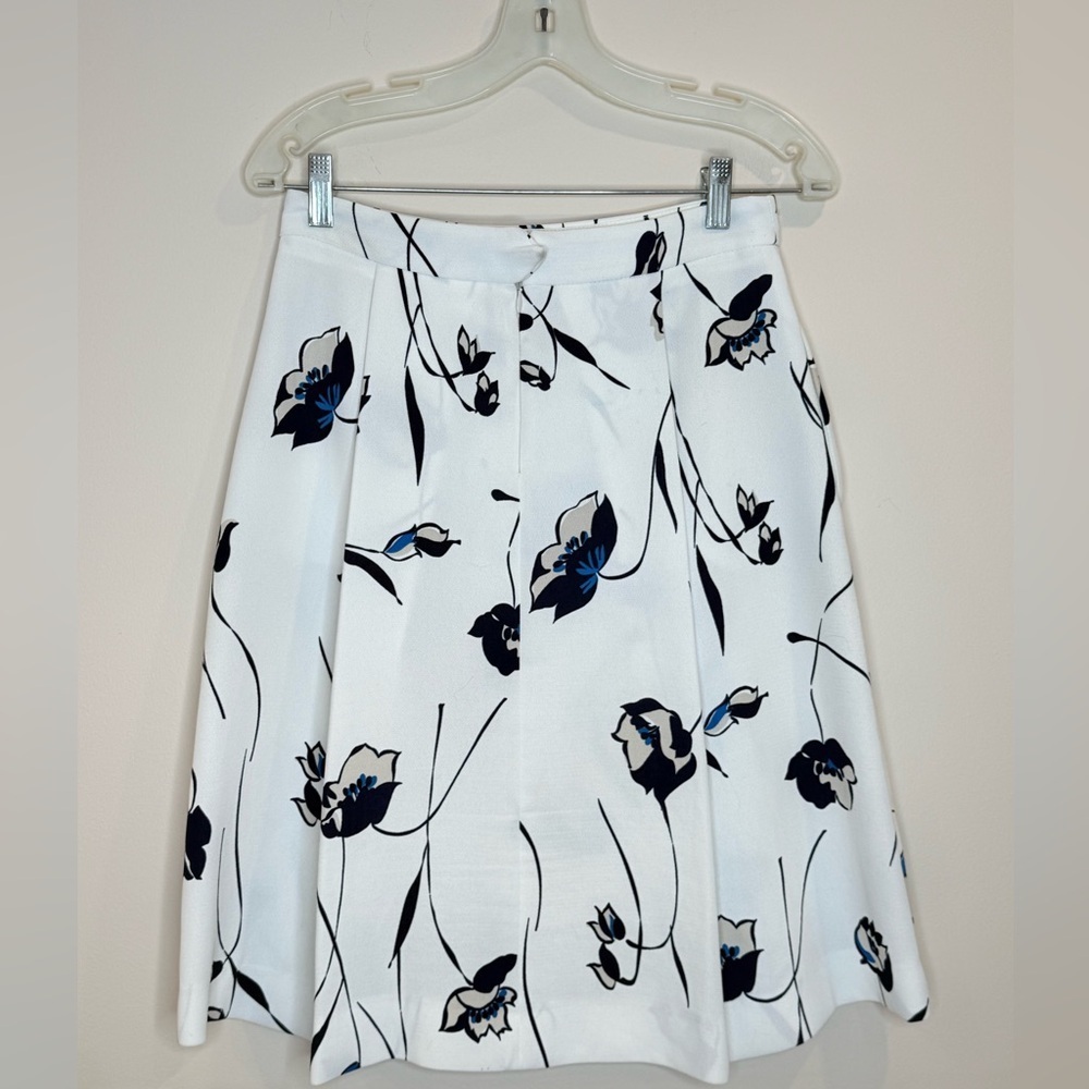 🔥Zara Basic Floral Flare White Skirt Sz S NWOT